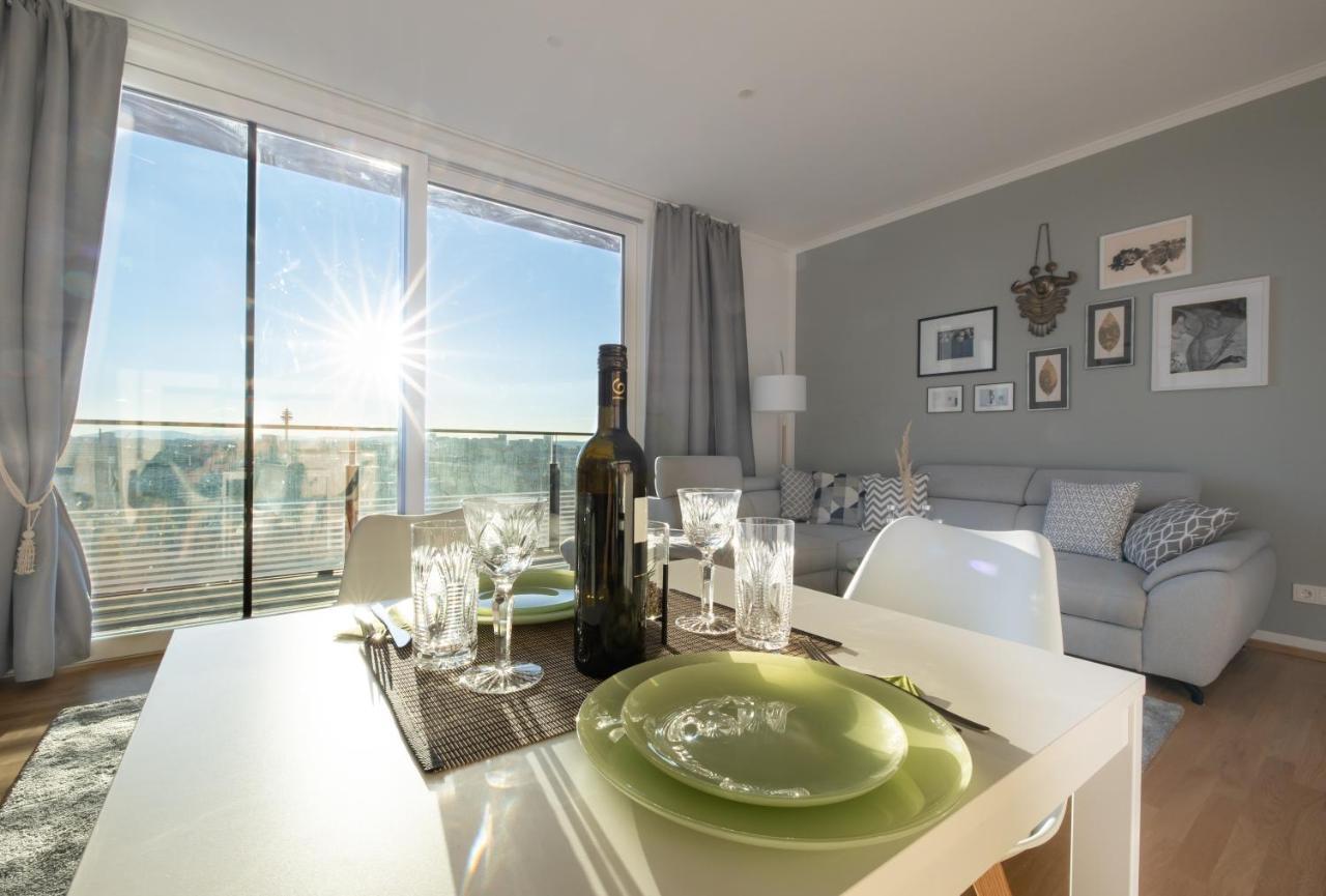 New Luxury Apartment Overlooking Vienna Exterior photo