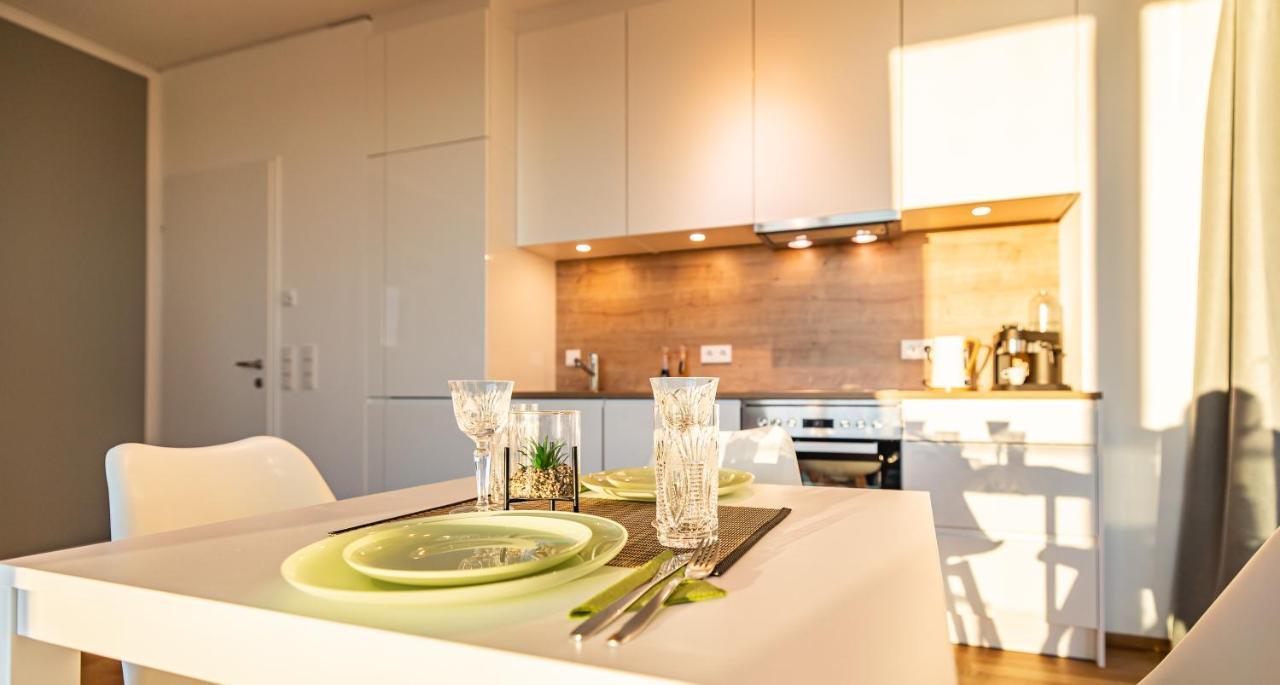 New Luxury Apartment Overlooking Vienna Exterior photo